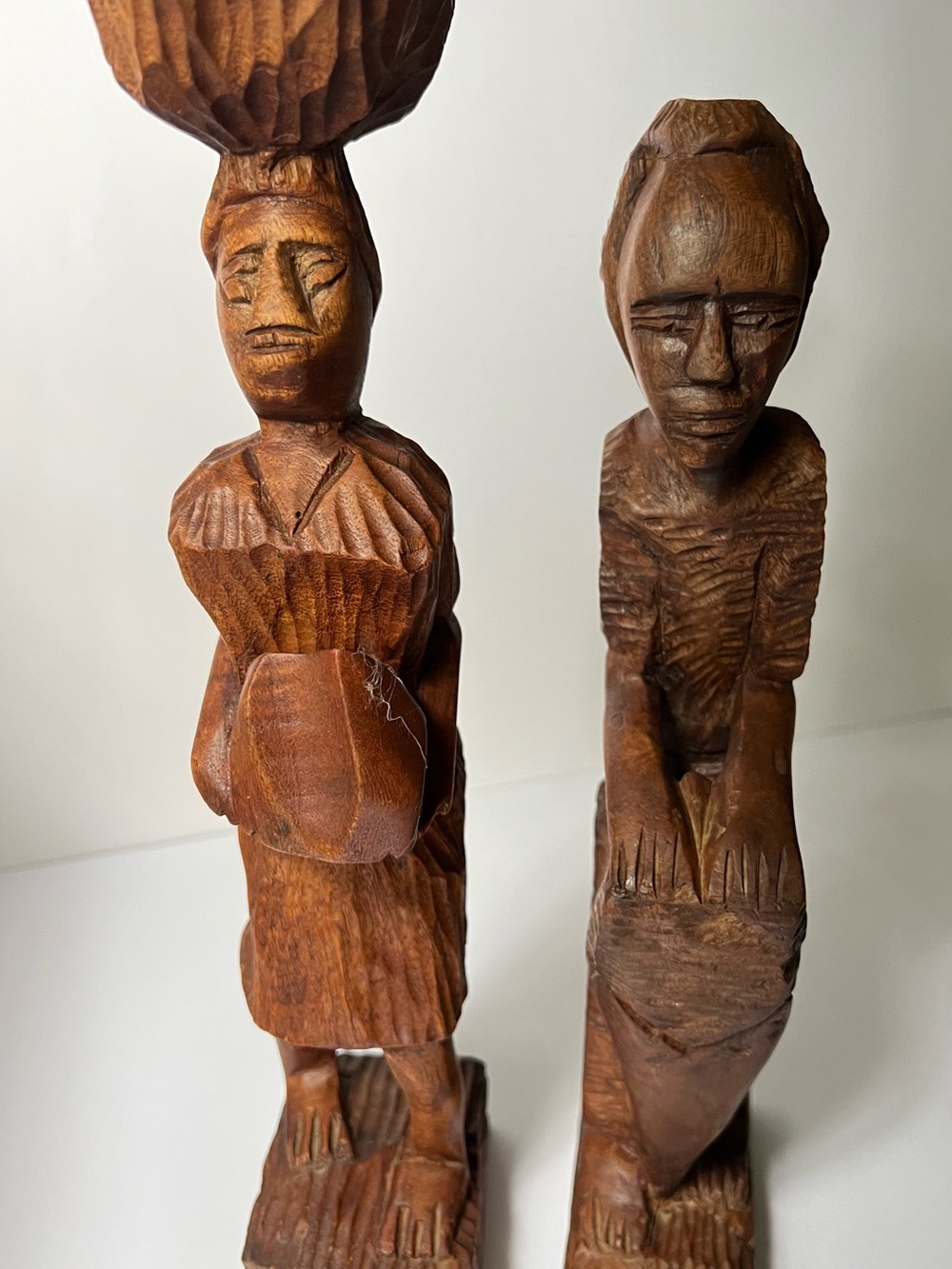 Vintage Hand-Carved Brown African Art Figurines - Set of 2